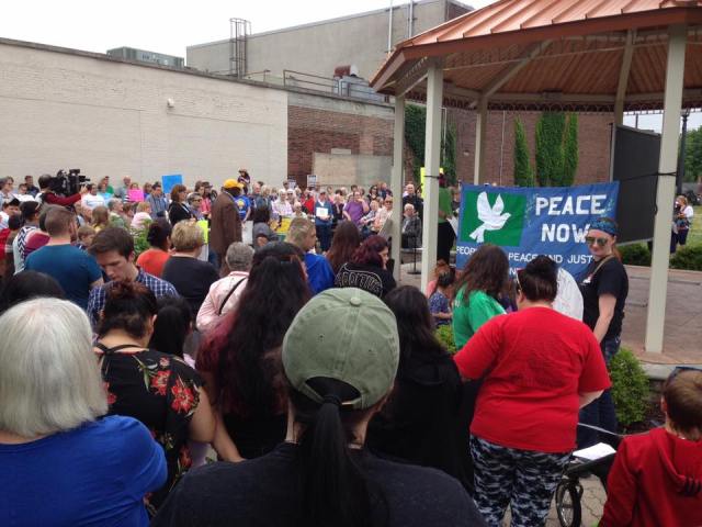 Corsos rally in Norwalk